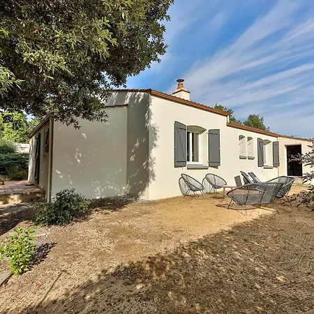 Le Petit Havre De Paix Longevillai بيت للعطل