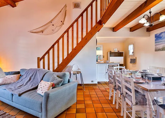 Le Petit Havre De Paix Longevillai بيت للعطل